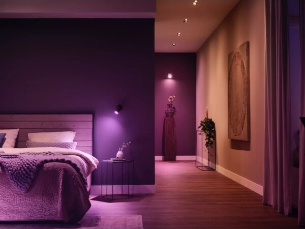 Základná sada Philips Hue WACA 3xGU10/4,2W 2000-6500K + zariadenie na prepojenie