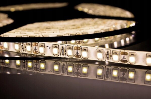 ECOLIGHT LED pásik - SMD 2835 - 5 m - 60 LED/m - 10,8 W/m - 24V - IP20 - neutrálna biela