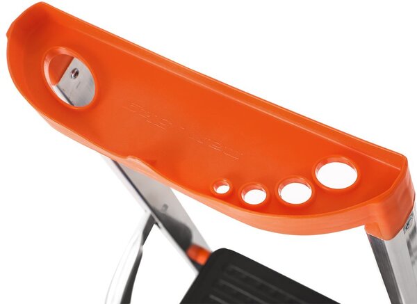 Skladací domáci rebrík SONGMICS GLT04BK