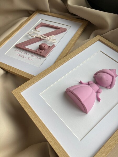 SET 2 personalizovaných 3D obrazov k narodeniu bábätka | Krstný obraz s menom + obraz s motívom | 21×30 cm