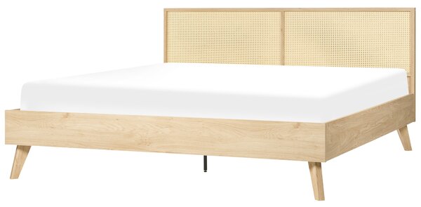 Posteľ svetlé drevo ratanová dvojlôžko 180 x 200 cm MDF rám s roštom minimalistický boho dizajn spálňa