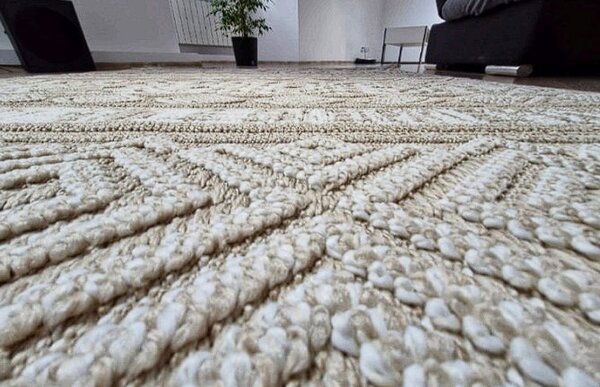 HU Béžový pruhovaný koberec Boho 881-B Rozmer: 60x100 cm