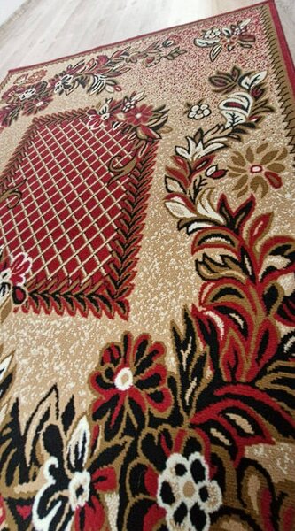 Béžovo-červený koberec Shiraz BCF Mriezka-Bordo – tradičný vzor Rozmer: 50x80 cm