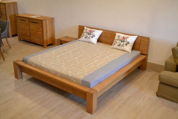 Masívna posteľ z dreva (rossi - dub 160 x 200)