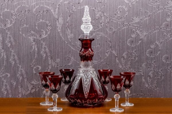 Bohemia Crystal Brúsený Likér set Flowerbud červená (1 karafa + 6 pohárov)
