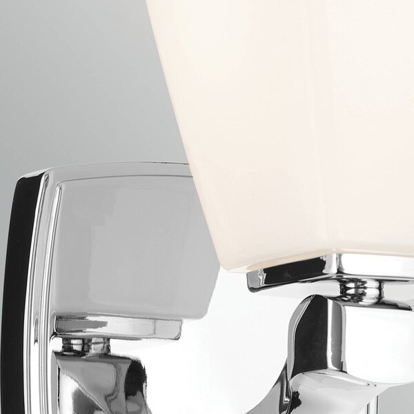 KICHLER Nástenné svetlo Marant, chróm/opál, výška 24 cm, IP44, G9-LED, Chrómová / strieborná, Kúpeľňa, kov, Moderný, Nástenné svietidlo