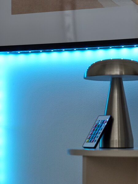Sinsay - LED RGB pásik 3 m s diaľkovým ovládačom - viacfarebná