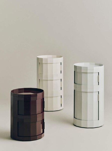 HAY Úložný stolík Facet Cabinet 110, eggshell