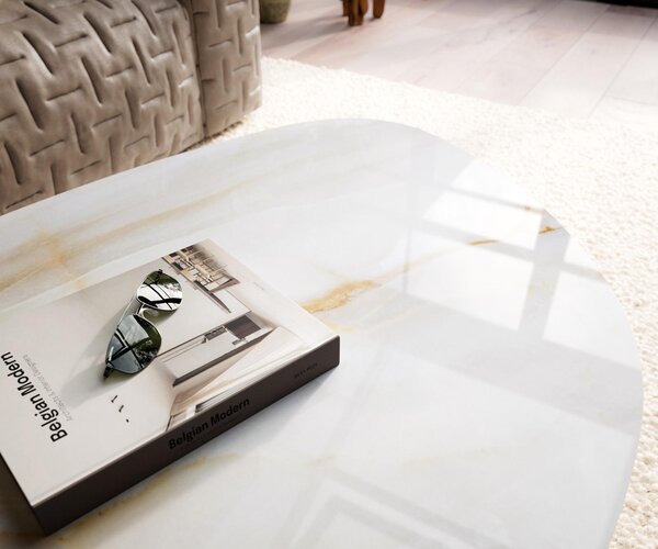 DELIFE Konferenčný stolík Edge organický 140×76 cm keramika onyx perla Vibany kov čierna