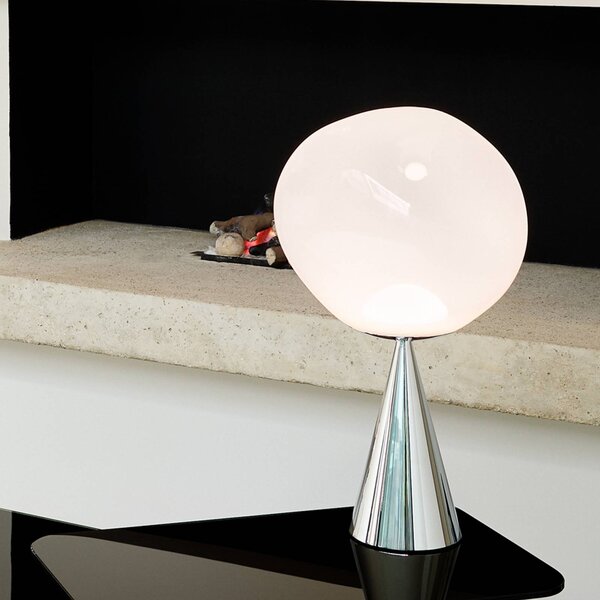 Tom Dixon Stolová LED lampa Melt Cone Fat, opálová/strieborná, 47 cm, Chrómová / strieborná, Obývacia izba / jedáleň, kov, Dizajn, Stojacie svietidlo