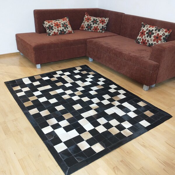 Luxusný kožený koberec patchwork - čierno-bežový