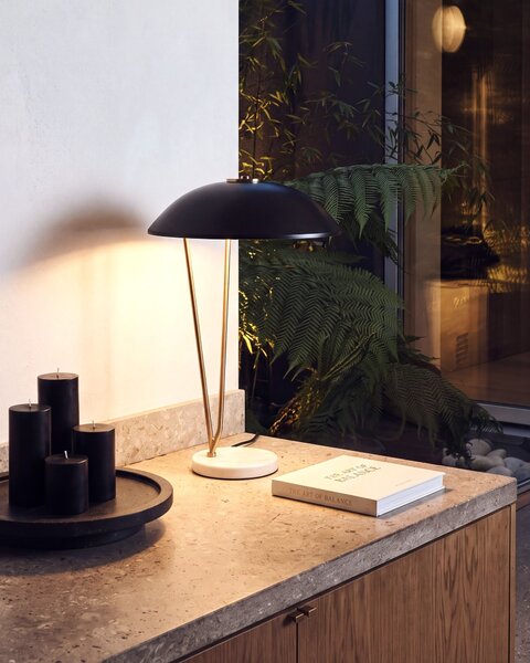Stolná lampa čierna a zlatá mramorový podstavec železný odtieň kancelária moderný štýl