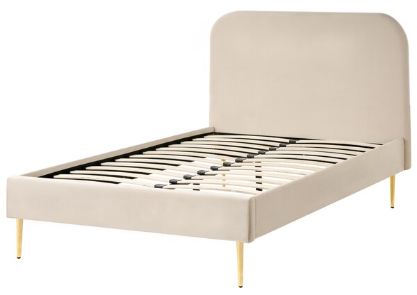 Posteľ svetlobéžová čalúnená zamatová 120 x 200 cm čalúnené čelo zlaté nohy lamelový rošt minimalistický dizajn