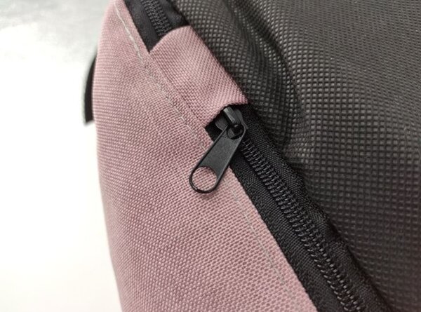 Ružový pelech pre psa Maxy Pastel Pink (L) (Pohodlné mäkké pelechy pre stredných psov s odnímateľným poťahom, jedinečným dizajnom v kvalitnom prevedení)