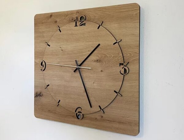 Drevené štvorcové hodiny Klasik (Designové hodiny s tichým chodom 40x40 cm)