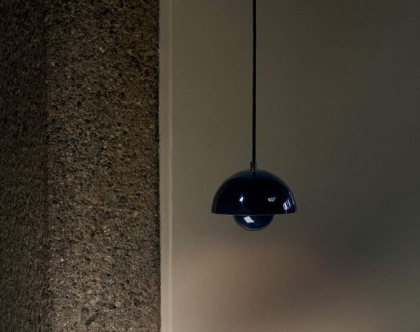 &Tradition Závesná lampa Flowerpot VP1, steel blue 133082A568