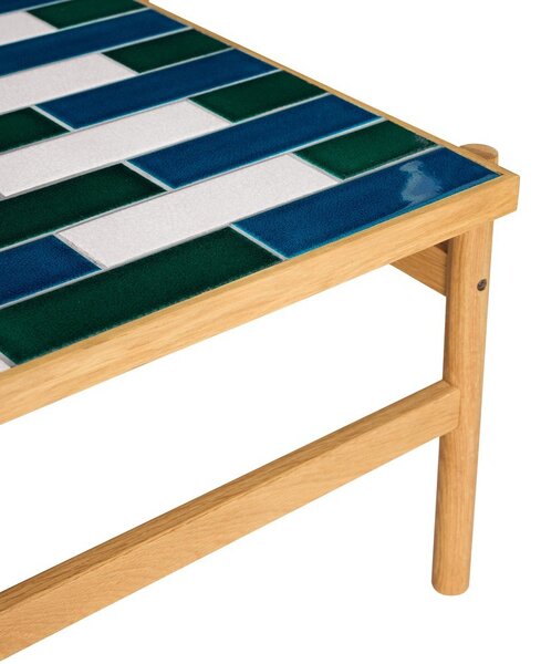 Čierno-biely/v prírodnej farbe konferenčný stolík v dekore duba 61x132 cm Motif – Hübsch