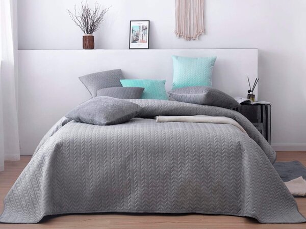 Zamatový prehoz na posteľ Moxie Farba: Zelená, Rozmer: 220x200
