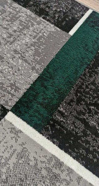HU Sivo-zelený geometrický kockovaný obdĺžnikový koberec NEW IDEA 90311-0574 Rozmer: 50x80 cm
