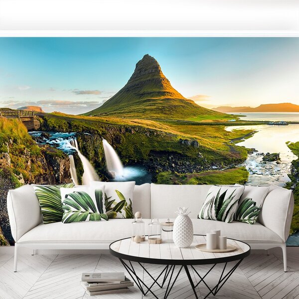 Fototapeta Vliesová Mount kirkjufell 152x104 cm