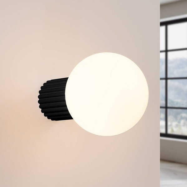 SOLLUX LIGHTING Nástenné svetlo ORBI, čierne, sklo/kov, Ø 12 cm, IP44, G9, Čierna, Kúpeľňa, Hliník, Nástenné svietidlo