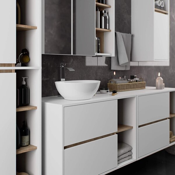 NovýNábytok.sk Kúpelňová skrinka Vambos W90 2D 3P LO (biela + dub sonoma) (so zrkadlom). Akcia -10%. Vlastná spoľahlivá doprava až k Vám domov. 1152103