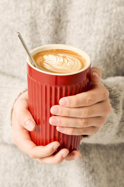 Hrnček na latte Mynte Strawberry 375 ml