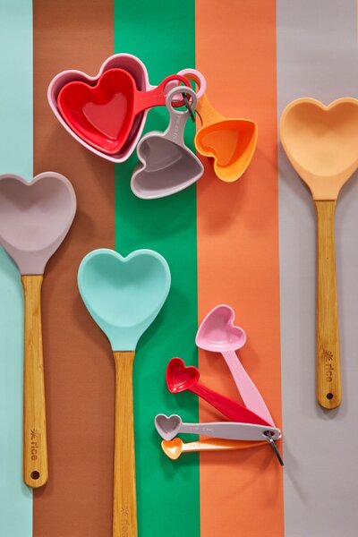 Silikónová servírovacia lyžica Heart Shape Fialová