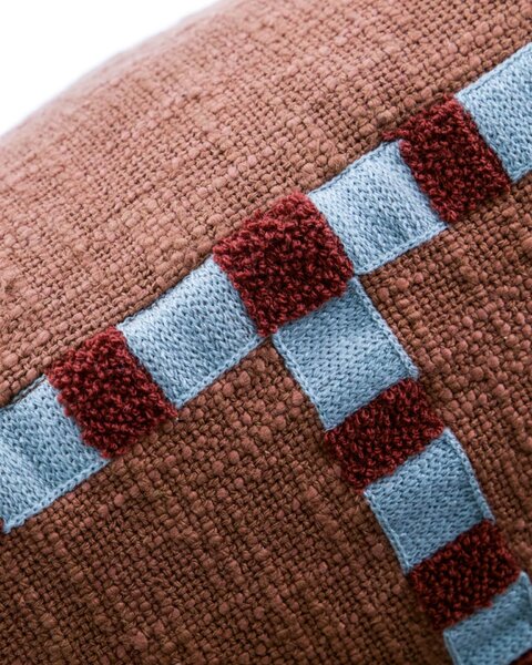 Bavlnený poťah na vankúš Cross Brown 50 × 50 cm