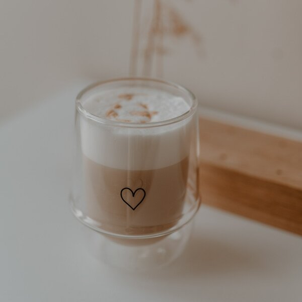 Dvojstenný pohár na teplé nápoje Heart 300 ml