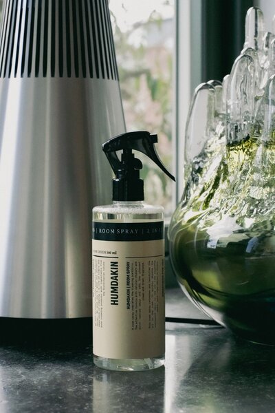 Bytová vôňa v spreji neutralizujúca zápach Rebarbora/Birch 300 ml