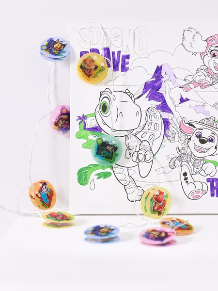 Sinsay - Detská LED svetelná reťaz PAW Patrol Dino Movie - viacfarebná