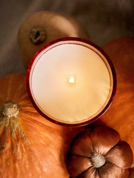 Sinsay - Sklenená vonná sviečka Pumpkin Harvest - medená