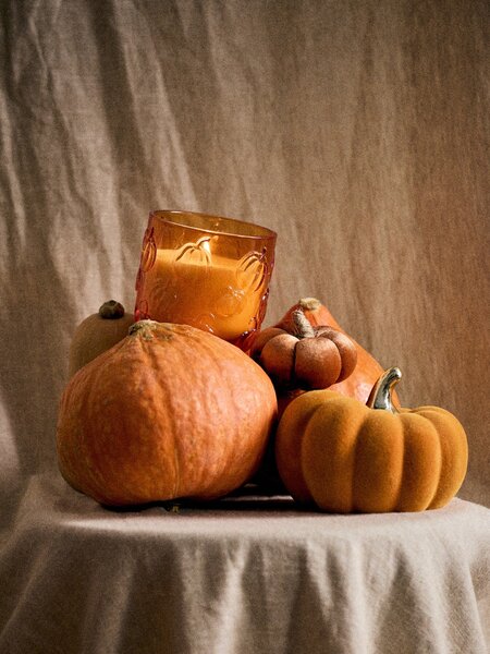 Sinsay - Sklenená vonná sviečka Pumpkin Harvest - medená