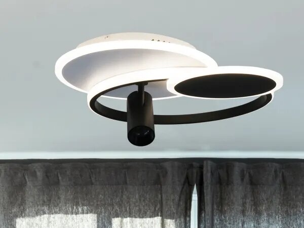 LED Stmievateľné svietidlo LED/65W/230V 3000-6500K biela/čierna + diaľkové ovládanie