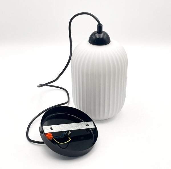 Luster na lanku HARMA 1xE27/15W/230V pr. 14 cm biela/čierna