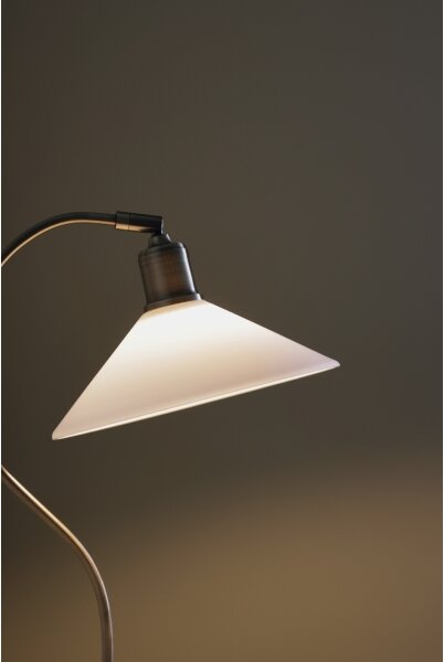 Markslöjd 108863 - Stolná lampa VELA 1xE27/40W/230V mosadz/biela