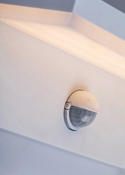 RABALUX 77116 Zaragoza vonkajšie nástenné svietidlo so senzorom LED 9W/850lm 2700+4000+6500K IP54 biela