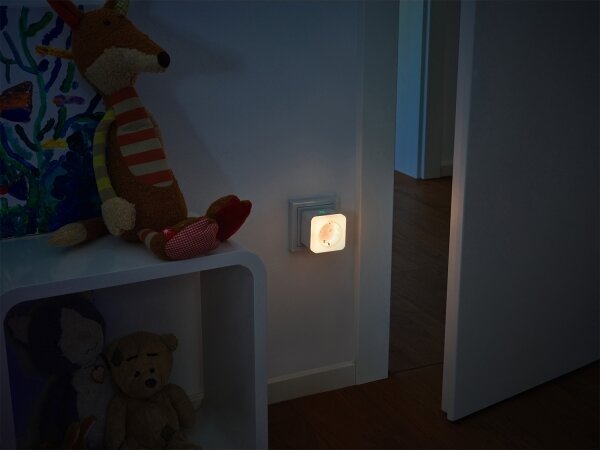 Osram -LED Stmievateľná zásuvka s osvetlením SCHUKO SMART+ NIGHTLIGHT 230V Wi-Fi