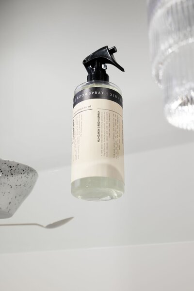 Bytová vôňa v spreji neutralizujúca zápach Rebarbora/Birch 300 ml