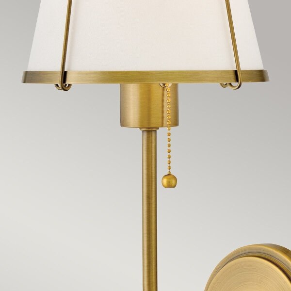 Hinkley HK-CLARKE1-DBR-OW - Nástenná lampa CLARKE 1xE27/40W/230V mosadz/biela
