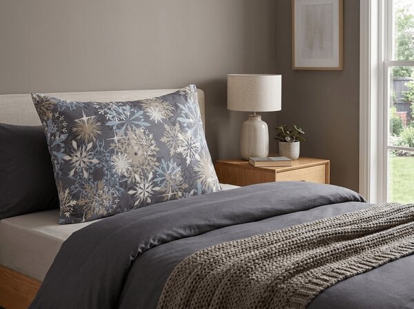 Obliečka na vankúš z mikrovlákna SNOWFLAKE 70x90 cm, modrosivý