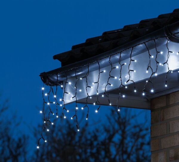 Vonkajší LED vianočný záves PROFI – 10m, 312 LED, studená biela, so zábleskami, silný čierny kábel