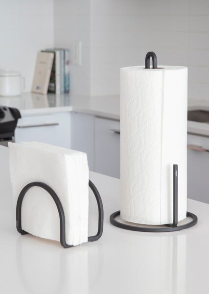 Čierny oceľový držiak na kuchynské utierky ø 17 cm Squire – Umbra