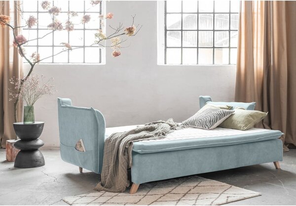 Svetlomodrá zamatová rozkladacia pohovka 225 cm Charming Charlie – Miuform