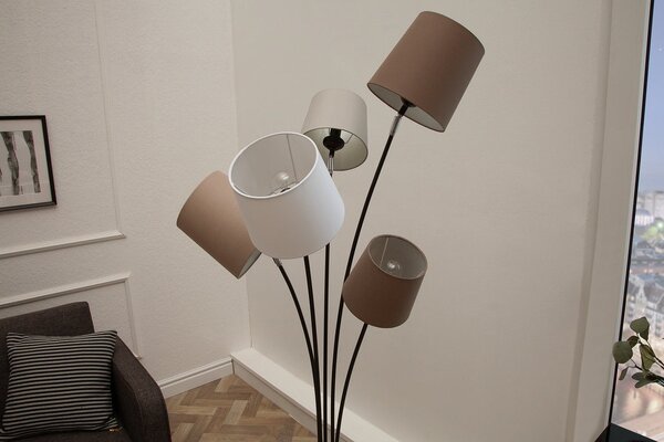 Estila Štýlová moderná kovová stojaca lampa Levels s piatimi okrúhlymi hnedými a bielymi ľanovými tienidlami 176 cm