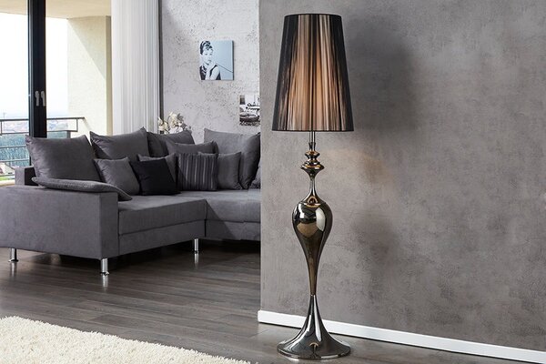 Estila Luxusná glamour jedinečná stojaca lampa Lucie Schwarz z kovu s lesklým čiernym povrchom a okrúhlym nylonovým tienidlom 160 cm