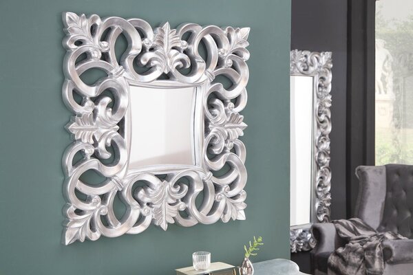Estila Glamour štvorcové nástenné zrkadlo Venice so strieborným ozdobným rámom s plastickým vzorom v klasickom štýle 75 cm