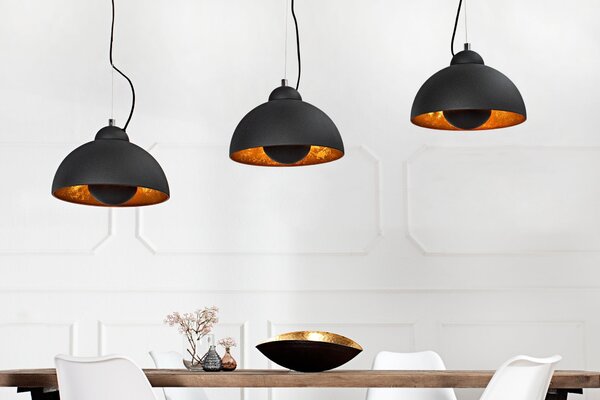 Estila Industriálna čierna závesná lampa Raval s tromi okrúhlymi tienidlami s obdĺžnikovou krytinou so zlatými detailmi 140 cm