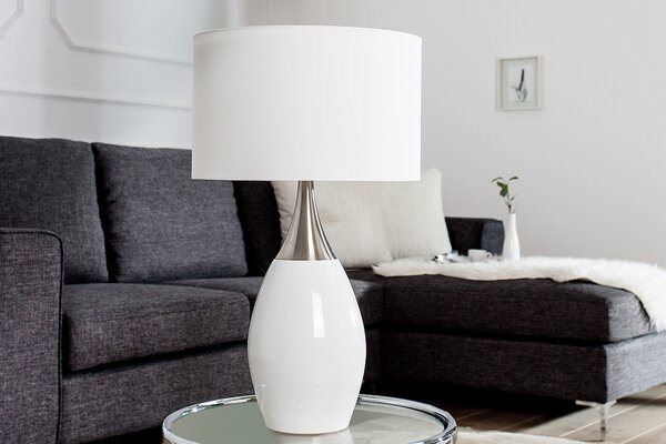 Estila Moderná štýlová stolná lampa Carla 60cm biela